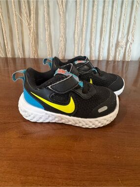 Nike Black, Yellow & Blue Kids' Velcro Sneakers